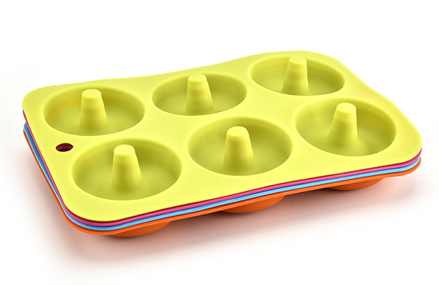 硅膠制品如何生產的？硅膠廠家教你硅膠制品生產流程